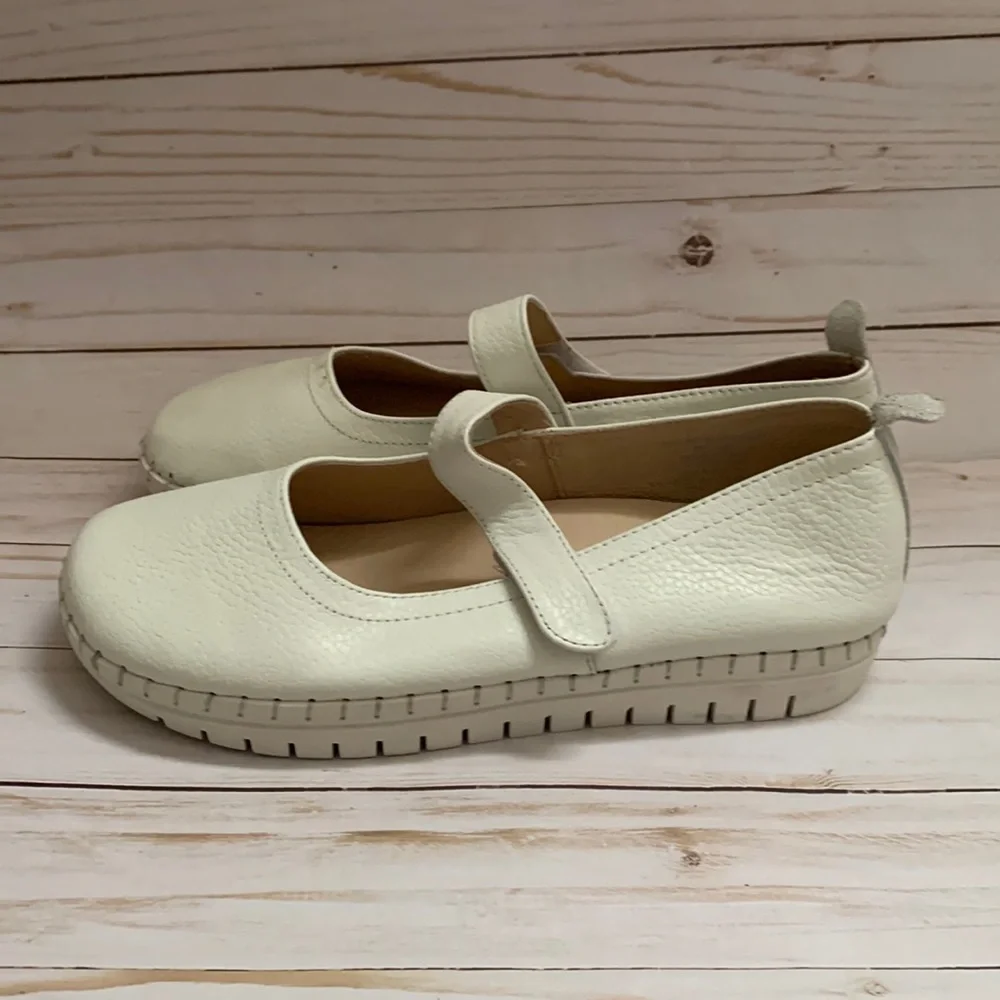Glolily Mary Jane leather shoes sz 9.5